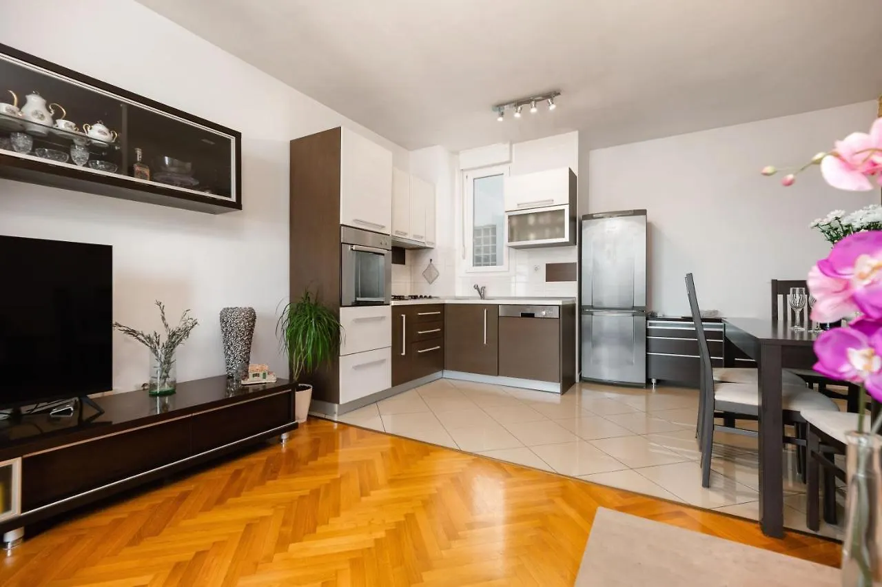 City Vibe & Free Garage Split Croatia